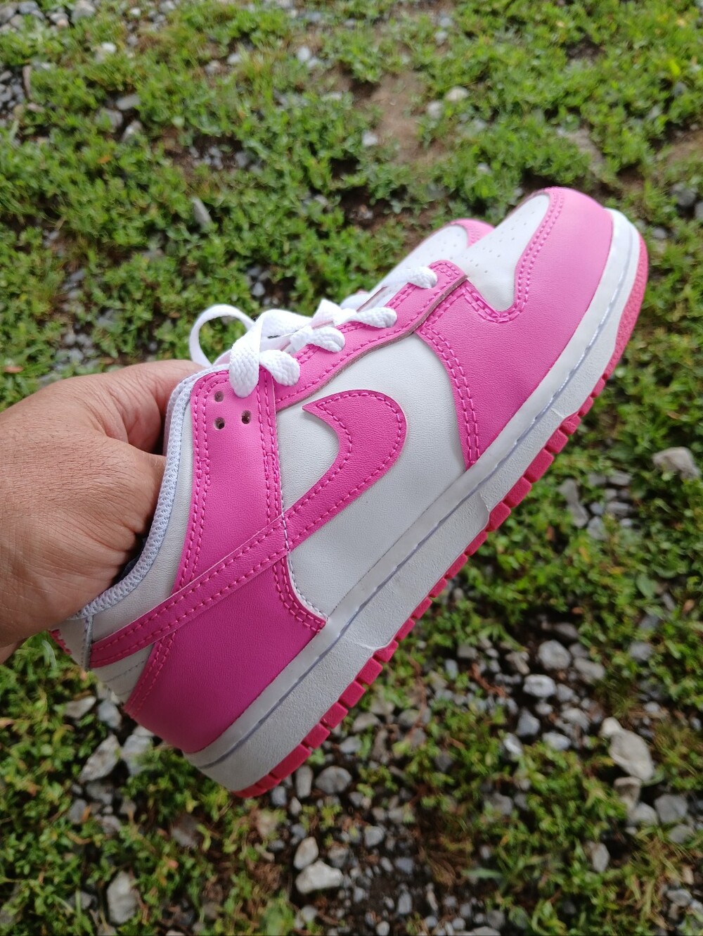 Nike Dunk Low Streetwear/Lifestyle Athletic Shoes Size 2 Youth for Girls - Picture 2 of 8